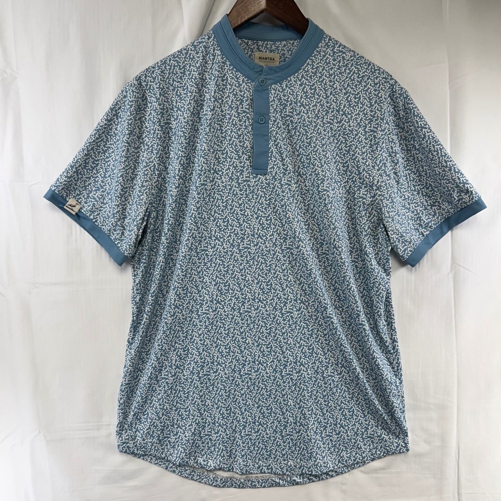 Mantra Catalyst Polo Mens Medium Blue White Abstract Coral Print Band Collar
